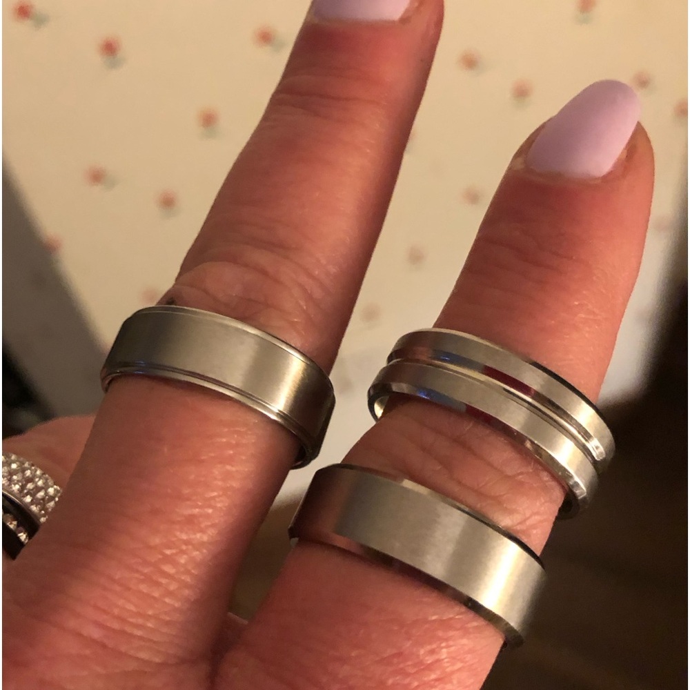 Unisex Silver Tone Stainless Steel Ring - Picture 8 of 11